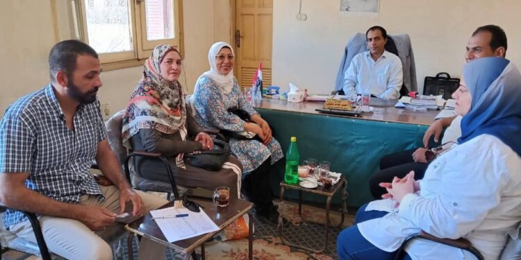 الفريق الإرشادي بالفيوم عمل ندوة عن ” محصول القطن” بطاميه