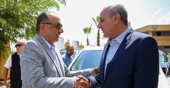 جولة تفقدية لوزير قطاع الأعمال  بشركة طنطا للكتان والزيوت بعد لقائه بالمحافظ والنواب