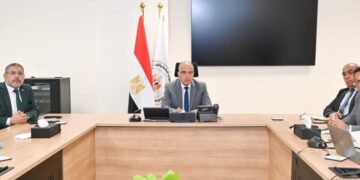 وزير الري يتابع أعمال قطاع المياه الجوفية وإجراءات تحقيق الإدارة الرشيدة للمياه 