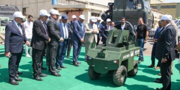  رئيس الهيئة العربية للتصنيع يتفقد خطوط إنتاج مصنع قادر للصناعات المتطورة 