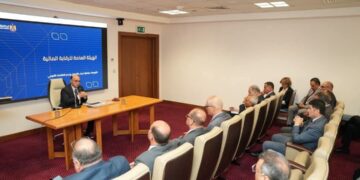 لقاء بين رئيس هيئة الرقابة المالية والسفراء الجدد لتعزيز العلاقات الاقتصادية