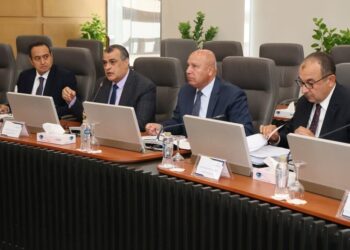 المجلس الأعلى للطاقة يناقش رفع القدرة وتوفير الطاقة لـ 14 مشروعًا صناعيًا”
