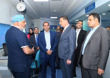 زيارة وزير الزراعة لمستشفى الناس: دعم الخدمات الصحية للمحتاجين