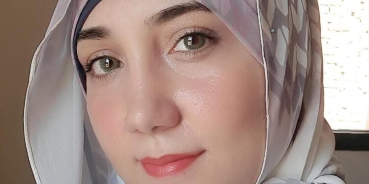 الكاتبة والاديبة /زينب مدكور عبد العزيز “وهم السيطرة”