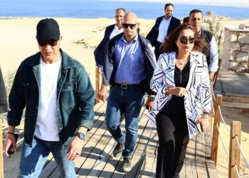 وزيرة التنمية المحلية والقائم بأعمال وزير البيئة ومحافظ الفيوم في جولة تفقدية بمحمية وادي الريان