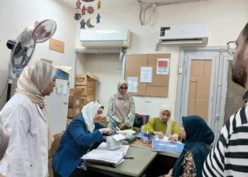 الصحة: فريق الحوكمة والمراجعة الداخلية يتفقد عدة منشآت صحية بمحافظتي سوهاج وقنا