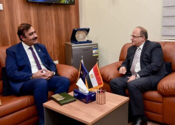 رئيس هيئة الدواء المصرية يبحث مع نظيره الباكستاني آفاق التعاون لتعزيز الشراكة الدوائية