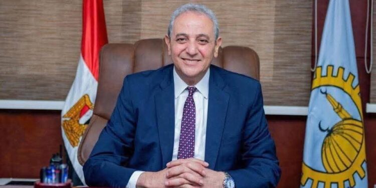 محافظ الغربية يشيد مبادرات تطوير سمنود: جداريات توثق التاريخ عبر العصور