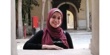 الملك بسوسنس الأول يفقد أسورته الذهبية في قلب ميدان التحرير