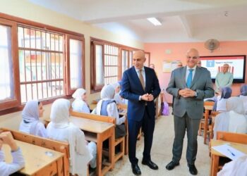وزير التربية والتعليم ومحافظ القليوبية يتابعان سير العملية التعليمية بعدد من المدارس 