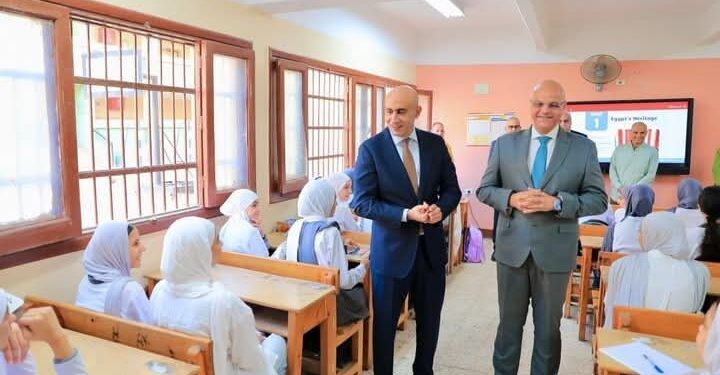 وزير التربية والتعليم ومحافظ القليوبية يتابعان سير العملية التعليمية بعدد من المدارس 