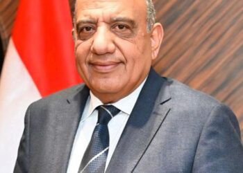 وزير الكهرباء  يغادر إلى روسيا للمشاركة فى فعاليات الأسبوع الذرى العالمى