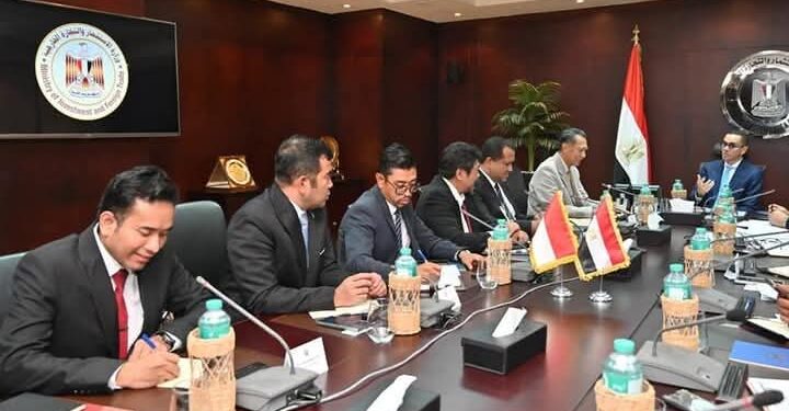 وزير الاستثمار ويستقبل سفير إندونيسيا بالقاهرة لبحث سبل تعزيز التعاون الاقتصادي