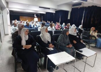 مهارات القيادة والإدارة في التمريض في ورشة عمل بمستشفيات جامعة أسيوط 