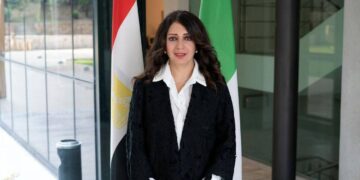 رانيا يحيى تخاطب الأطفال الإيطاليين بقصة مصر بلدي