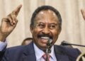 حمدوك يدعوا القوات المسلحة السودانية المتناحرة  إلى قبول وقف إطلاق نار فوري وغير مشروط