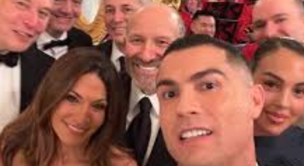 كريستيانو رونالدو واحلي سيلفي من داخل البيت الأبيض 