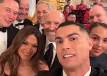 كريستيانو رونالدو واحلي سيلفي من داخل البيت الأبيض 