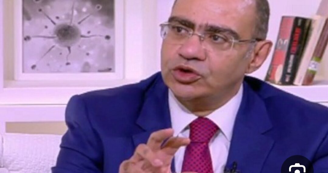 تحذير شديد من رئيس اللجنة العلمية لمكافحة فيروس كورونا في مصر من خطورة المضادات الحيوية في علاج الالتهابات الفيروسية الحالية